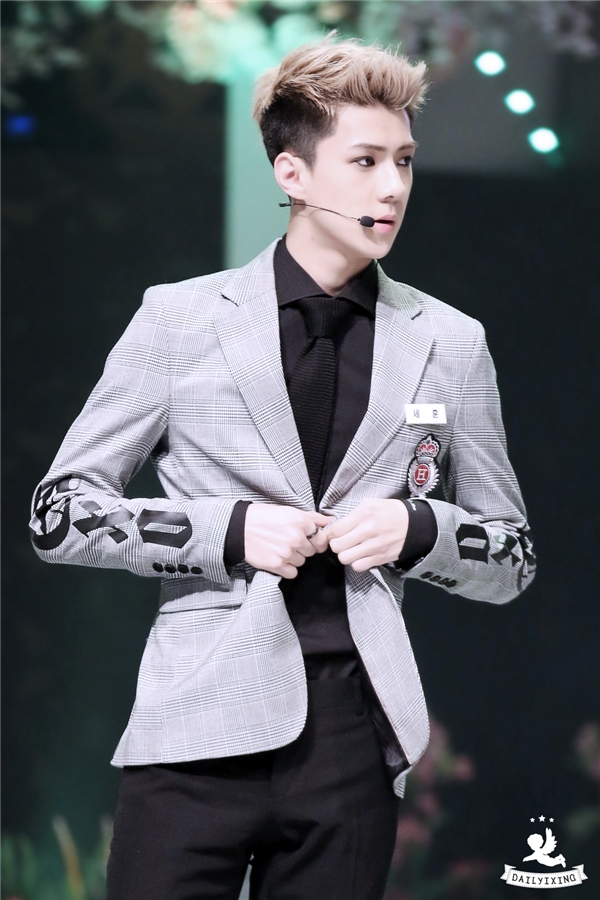20161020-040033-7-copy_600x900