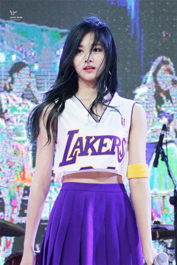 20161020-042024-160717musiktzuyu1-1468770803547_600x900