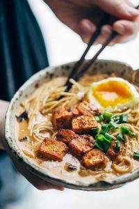 10-to-mi-chi-nhin-thoi-cung-du-ua-nuoc-mieng-ngay-ca-khi-bung-da-no-cang-ivivu-1