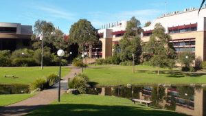 dai hoc Wollongong 