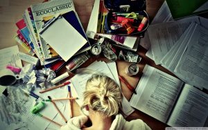 girl_studying-wallpaper-1920x1200-1024x640