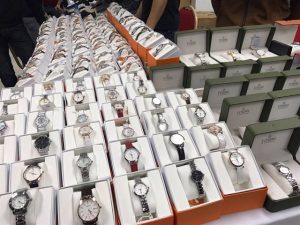 hot-hang-hieu-moi-tay-voi-300-thuong-hieu-noi-tieng-sale-off-50-duy-nhat-trong-2-ngay-df7a86d4636256892489278115