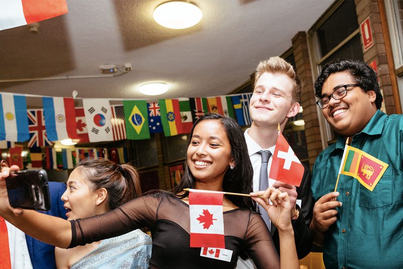 ssdh-du-hoc-canada-sinh-vien