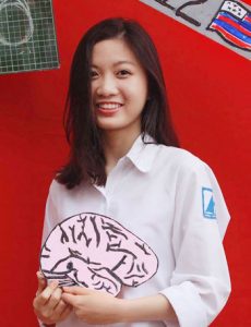 Ngô Hà Kiều Phương, lớp 12 Anh2 THPT chuyên Hà Nội - Amsterdam đạt điểm tuyệt đối trong kỳ thi chuẩn hóa SAT. Ảnh: NVCC.
