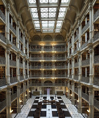 Thư viện George Peabody, Đại học Johns Hopkins (Baltimore, bang Maryland, Mỹ)
