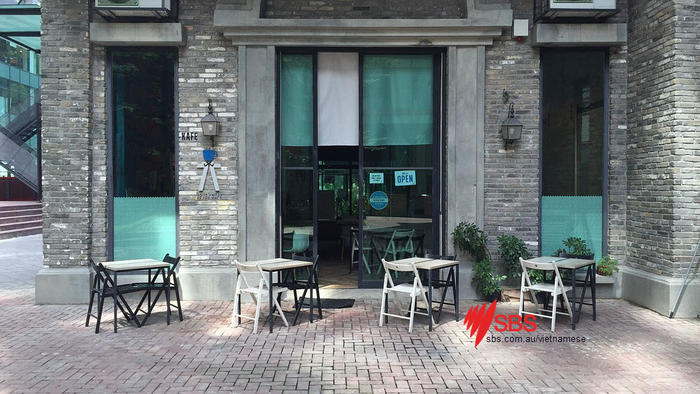 coffee-shop
