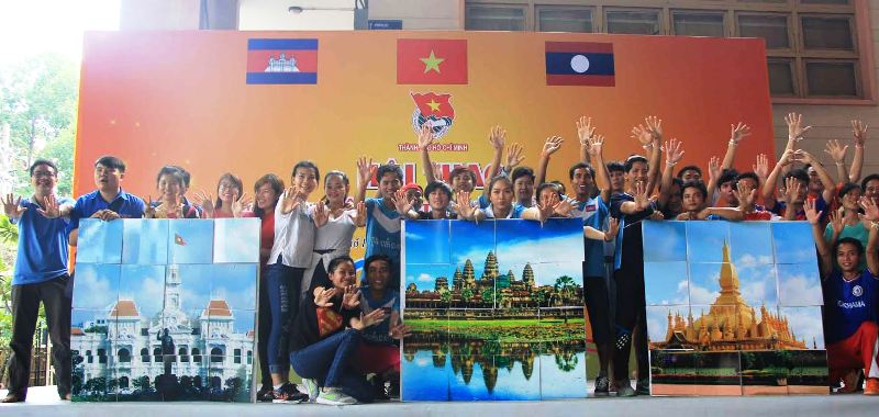 du-hoc-sinh-lao