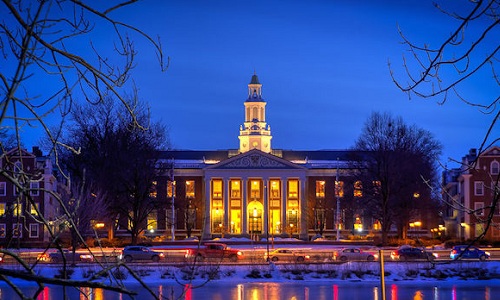 Đại học Harvard (Mỹ) đứng đầu trong đào tạo kế toán và tài chính. Ảnh: Poets and Quants