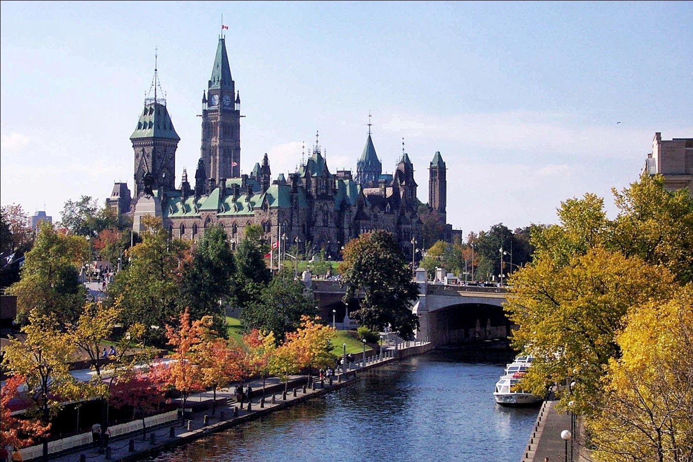 Một góc thanh bình của thủ đô Ottawa – tỉnh Ontario