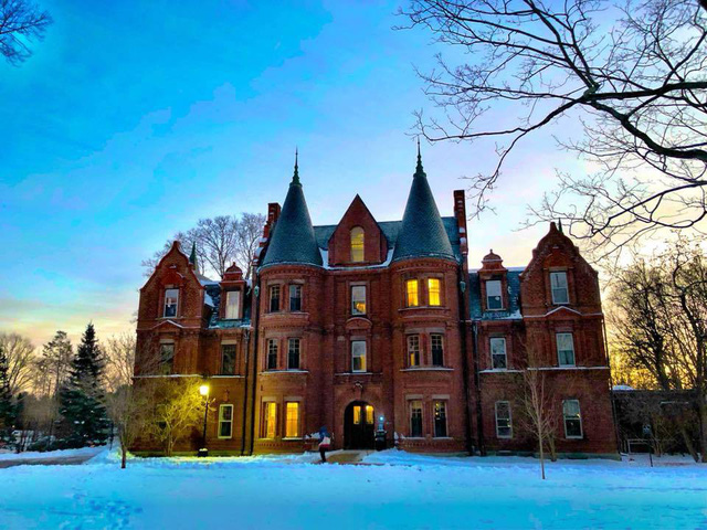 Khuôn viên trường đại học nữ sinh Wellesley.