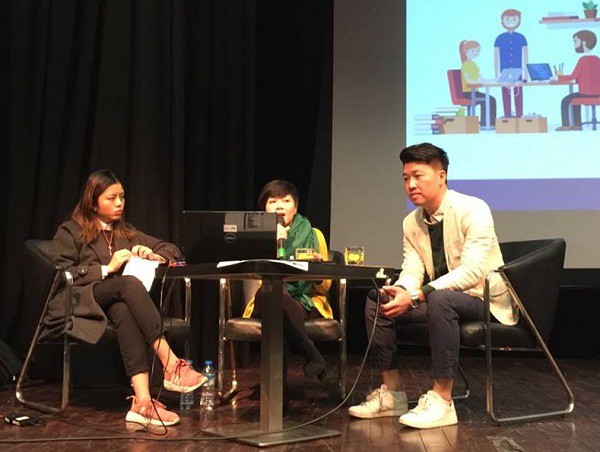 Theo nữ diễn giả Mỹ Linh (Tốt nghiệp Đại học Montpellier, Pháp), chương trình ở bậc cử nhân kéo dài trong 3 năm.