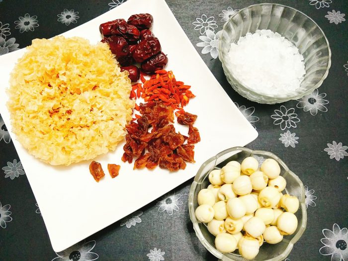 ssdh-che-nam-tuyet-hat-sen1
