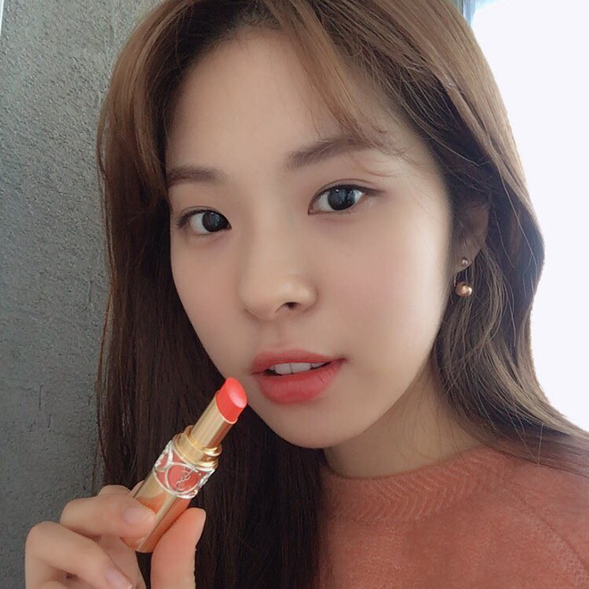 ssdh-ysl-beauty-rouge-volupte-shine