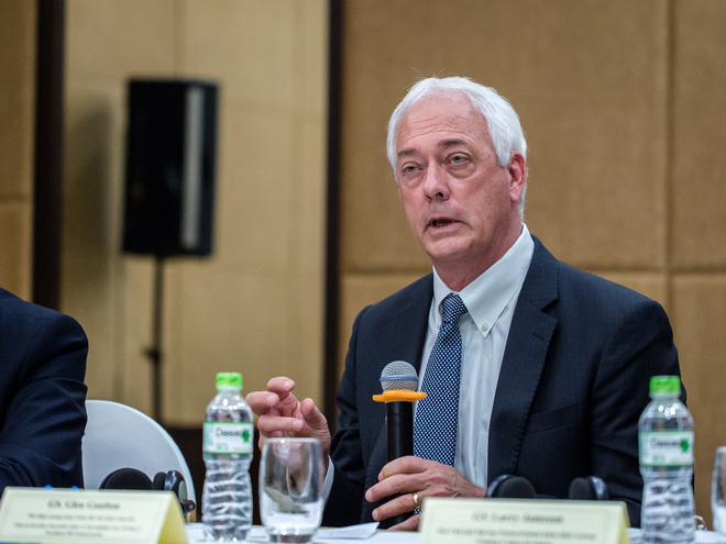 GS. Glen Gaulton – Phó Hiệu trưởng kiêm Giám đốc Sức khỏe toàn cầu, GS Bộ môn Giải phẫu bệnh và Xét nghiệm của Trường Y khoa Perelman, Đại học Pennsylvania