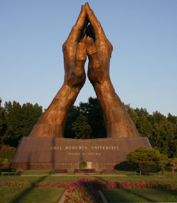 dai-hoc-Oral-Roberts