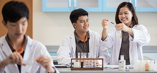 Chương trình STEM được chú trọng đưa vào giảng dạy ngay từ bậc trung học