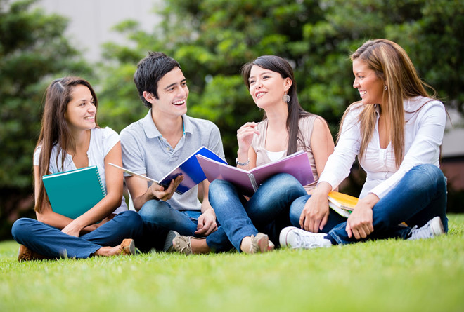 Học sinh, sinh viên Việt Nam có nhiều lựa chọn du học tại các cường quốc giáo dục.