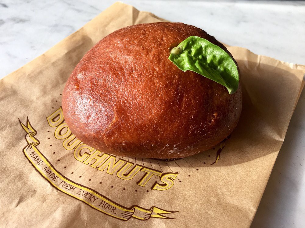 ssdh-Egg-Benedict-Doughnut1