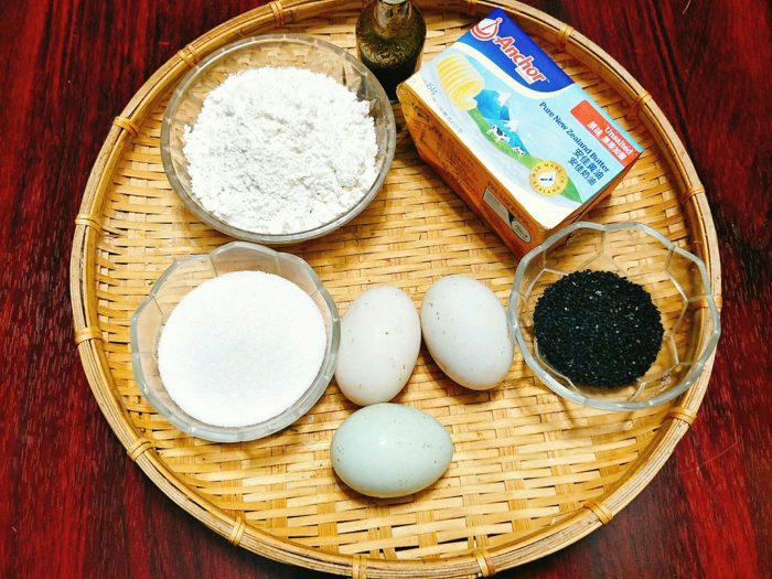 ssdh-banh-trung-cuon