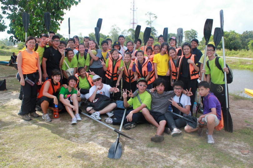 Học sinh tham gia trại hè khám phá Whiz: Singapore - Malaysia