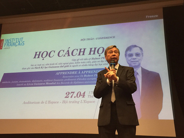 Bác sĩ, luật sư, nhà kinh tế học, nhà ngoại giao, kiểm toán viên, giáo sư Hubert Petit nhấn mạnh, ông luôn học cách lắng nghe bản thân và mọi người.