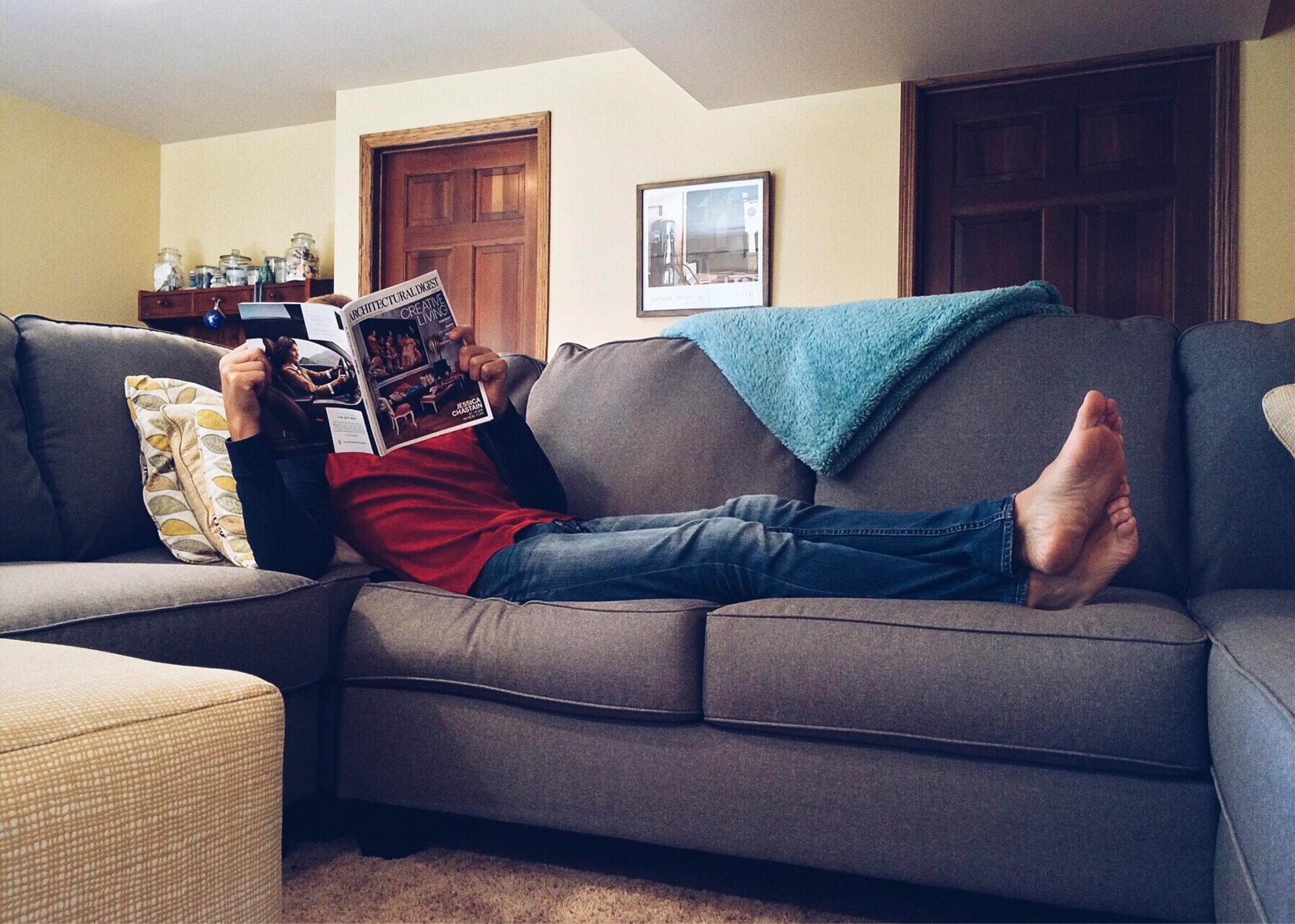 apartment-contemporary-couch