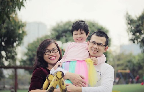 Anh Nguyễn Anh Tú bên gia đình nhỏ của mình