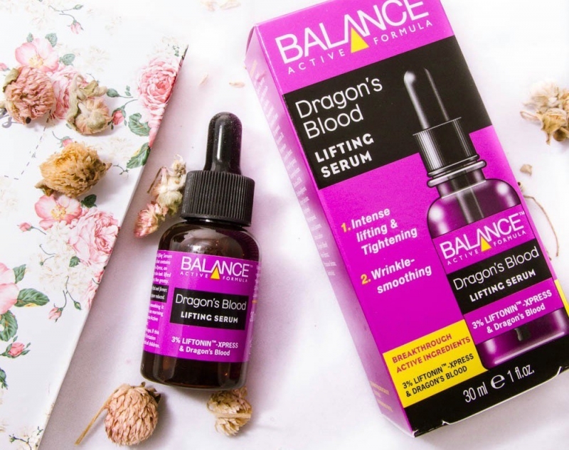 Balance Active Formula Dragon’s Blood Lifting Serum (Giá gốc: 143.000VNĐ): Sản phẩm này là thành tựu vang dội của hãng Balance (Anh) với mục đích giúp da săn chắc hơn, tăng độ đàn hồi đồng thời làm mờ những nếp nhăn, phục hồi sức sống cho làn da, khiến cho da căng mịn như được tiêm botox vậy.