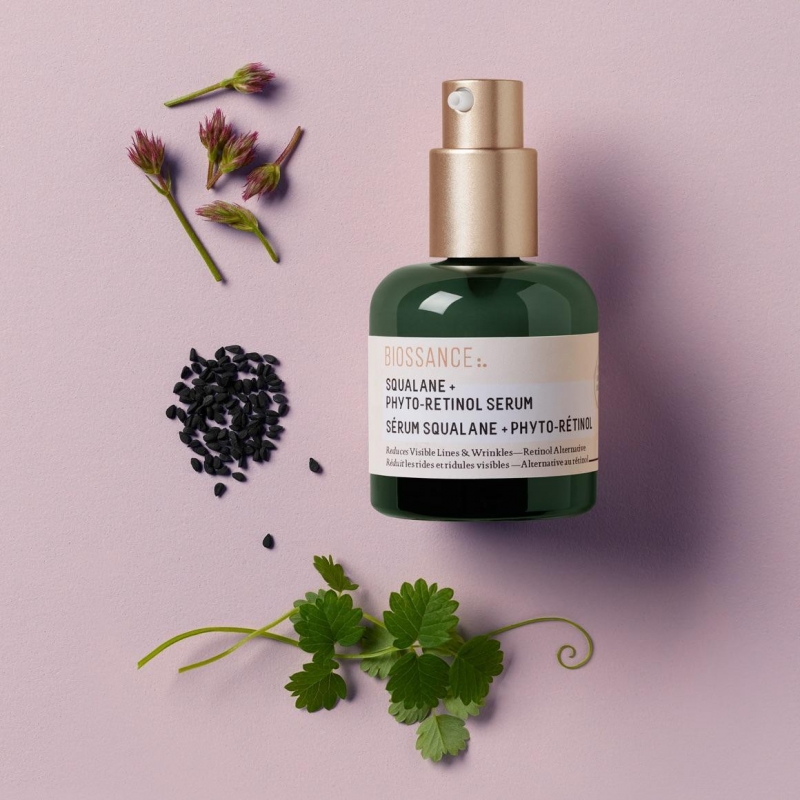 Biossance Squalane + Phyto-Retinol Serum (giá gốc: 1.824.000VNĐ): Sản phẩm này là sự kết hợp giữa Squalane đình đám và Bakuchiol, với tác dụng chính là làm đồng đều màu da và làm sáng da.
