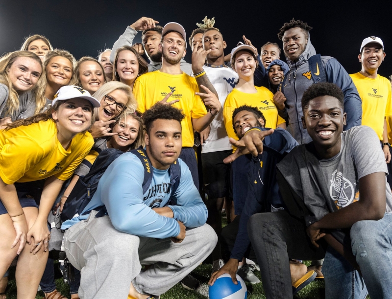 ssdh-west-virginia-university-sinh-vien1