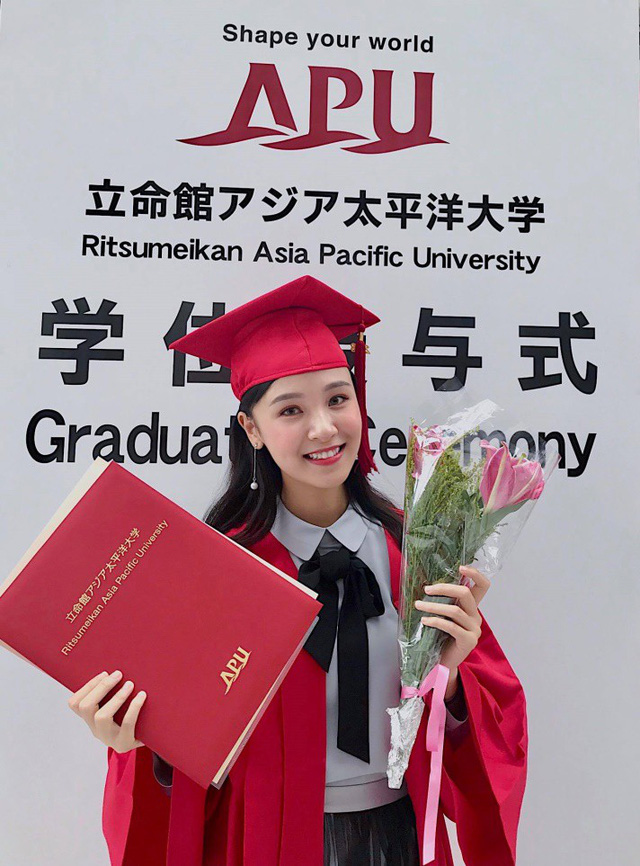 Bạn Lê Hương Thảo trong buổi lễ tốt nghiệp ở APU