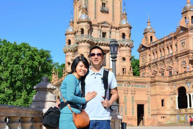 Chị Huyền Anh cùng chồng ở Tây Ban Nha