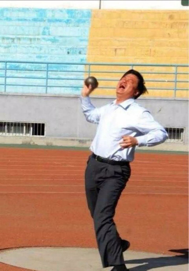 Tất cả tránh ra, tôi nhất định sẽ mang về vinh quang cho lớp!