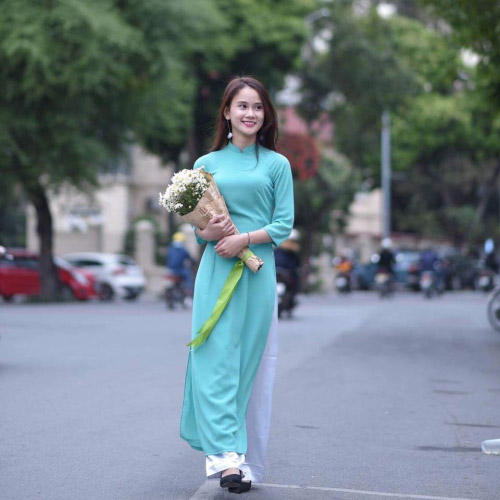 Nguyễn Phương Uyên - Học bổng 5.000 khóa thạc sĩ đại học Huddersfield.
