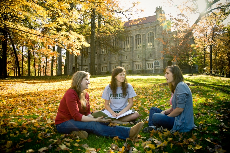ssdh-drew-university-sinh-vien2