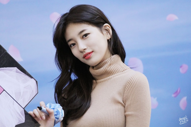 Dù được khen ngợi về nhan sắc nhưng Suzy lại thường bị đánh giá là thiếu hiểu biết.