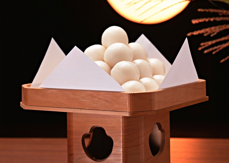 Bánh trung thu của người Nhật.