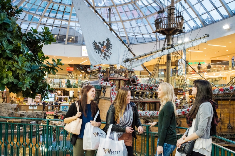 ssdh-west-edmonton-mall-du-hoc-canada