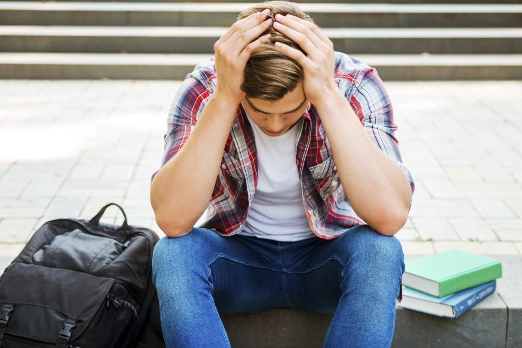 7-Reasons-Why-Students-Dropout-of-College-1024x683