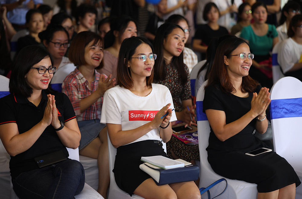 Nhiều học sinh tham gia Ngày hội du học