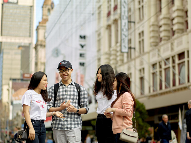 Kết bạn bốn phương và có những va chạm văn hóa thú vị chính là những bước đầu tiên để các teen trở thành một công dân toàn cầu chính hiệu.
