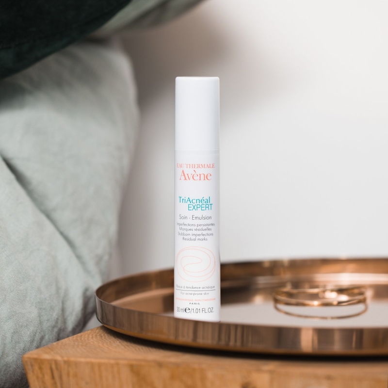 ssdh-avène-triacnéal-night-smoothing-lotion