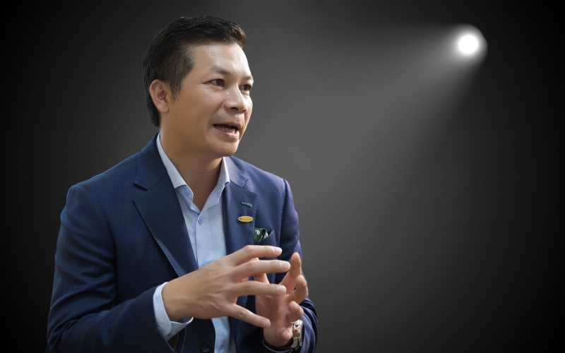 Profile học vấn của Shark Hưng đúng là quá khủng. 