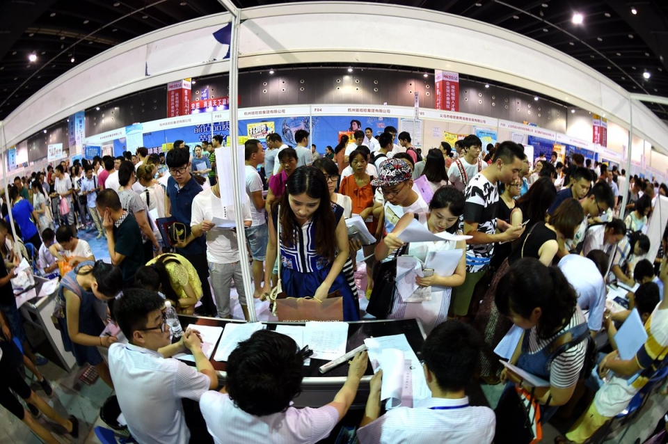 Chỉ trong vòng 5 tháng đã có khoảng 2 triệu yêu cầu tuyển dụng biến mất khỏi trang 51job.com - trang web tuyển dụng hàng đầu của Trung Quốc. (Nguồn: CCTV News)