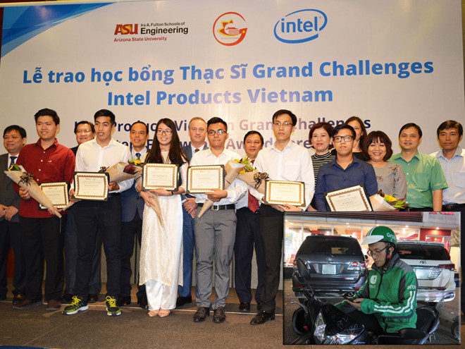 6 sinh viên trong buổi nhận học bổng Grand Challenge trước khi sang Mỹ học thạc sĩ	và anh Thái sau khi tốt nghiệp về nước phải chạy Grab để kiếm thêm thu nhập