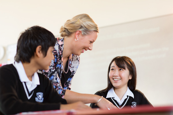 Hầu hết các trường học tại New Zealand nói chung và Christchurch nói riêng đều có bộ phận hỗ trợ HSSV quốc tế trong học tập lẫn cuộc sống