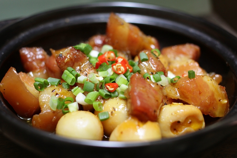 ssdh-thit-kho-trung