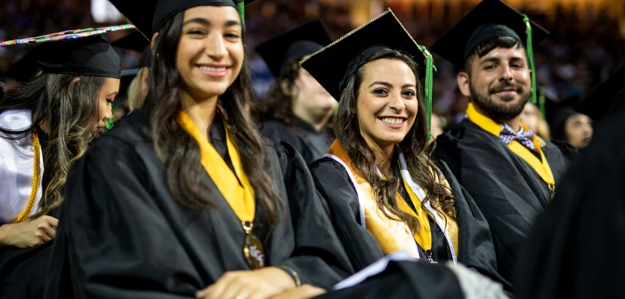 ssdh-univeristy-of-central-florida-sinh-vien-tot-nghiep