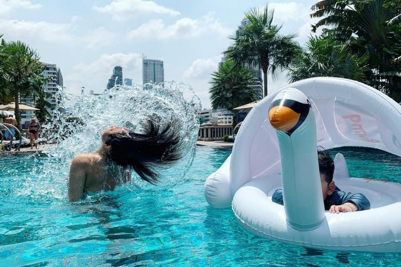 Không biết ai mới là nhân vật chính nữa