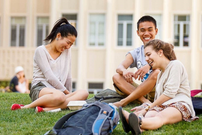 ssdh-university-of-san-francisco-sinh-vien
